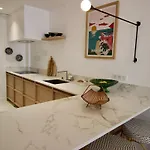 Magnifique Avec Garage En Plein Centre De 比亚里茨